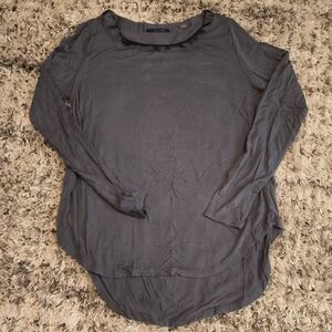 CLOSET CLEAN OUT DEALS Tahari Gray Quarter Sleeve Top Size SP